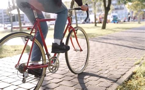 what does a unisex bike look like? what if we could design it to be as stylish as a pair of designer jeans?